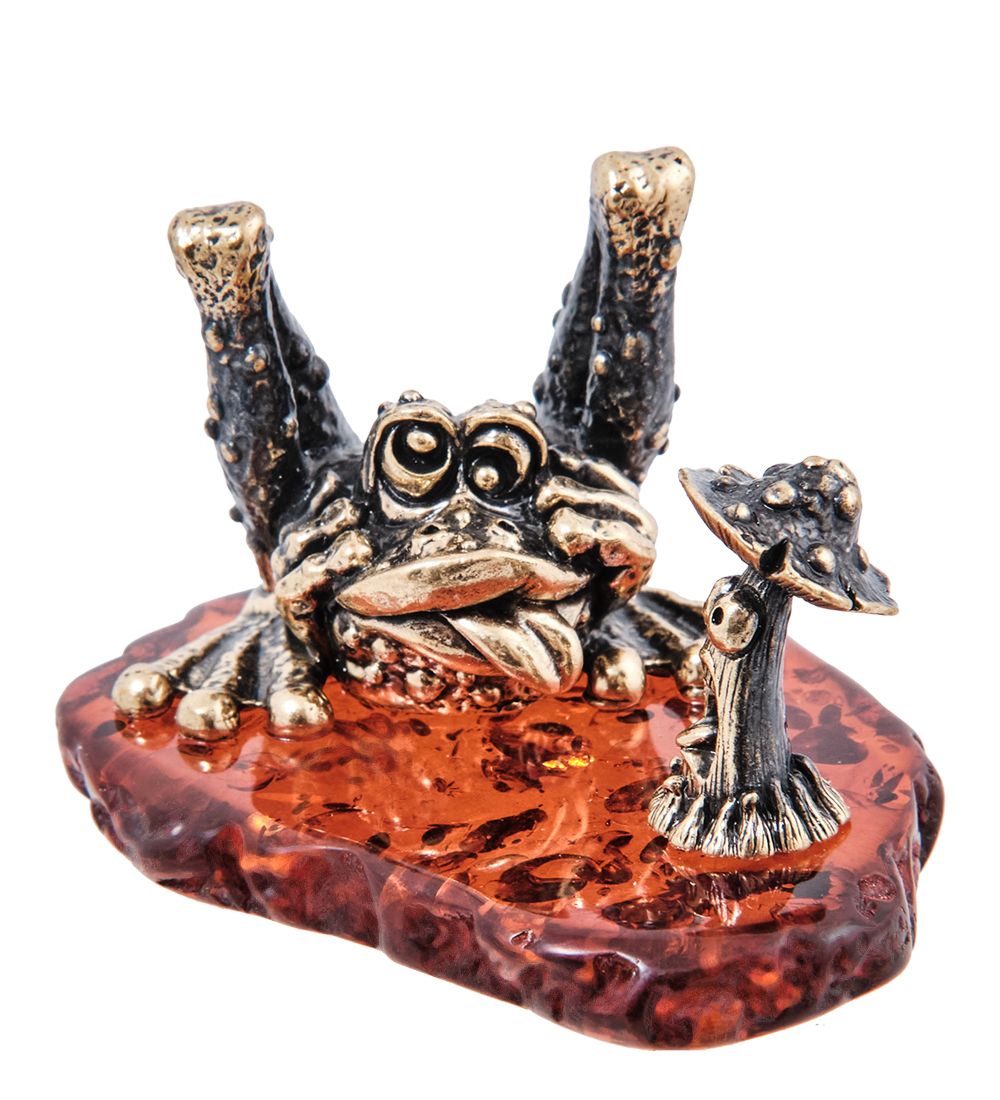 Народные промыслы AM- 604 Фигурка «Лягушка и волшебный грибочек» (латунь, янтарь)