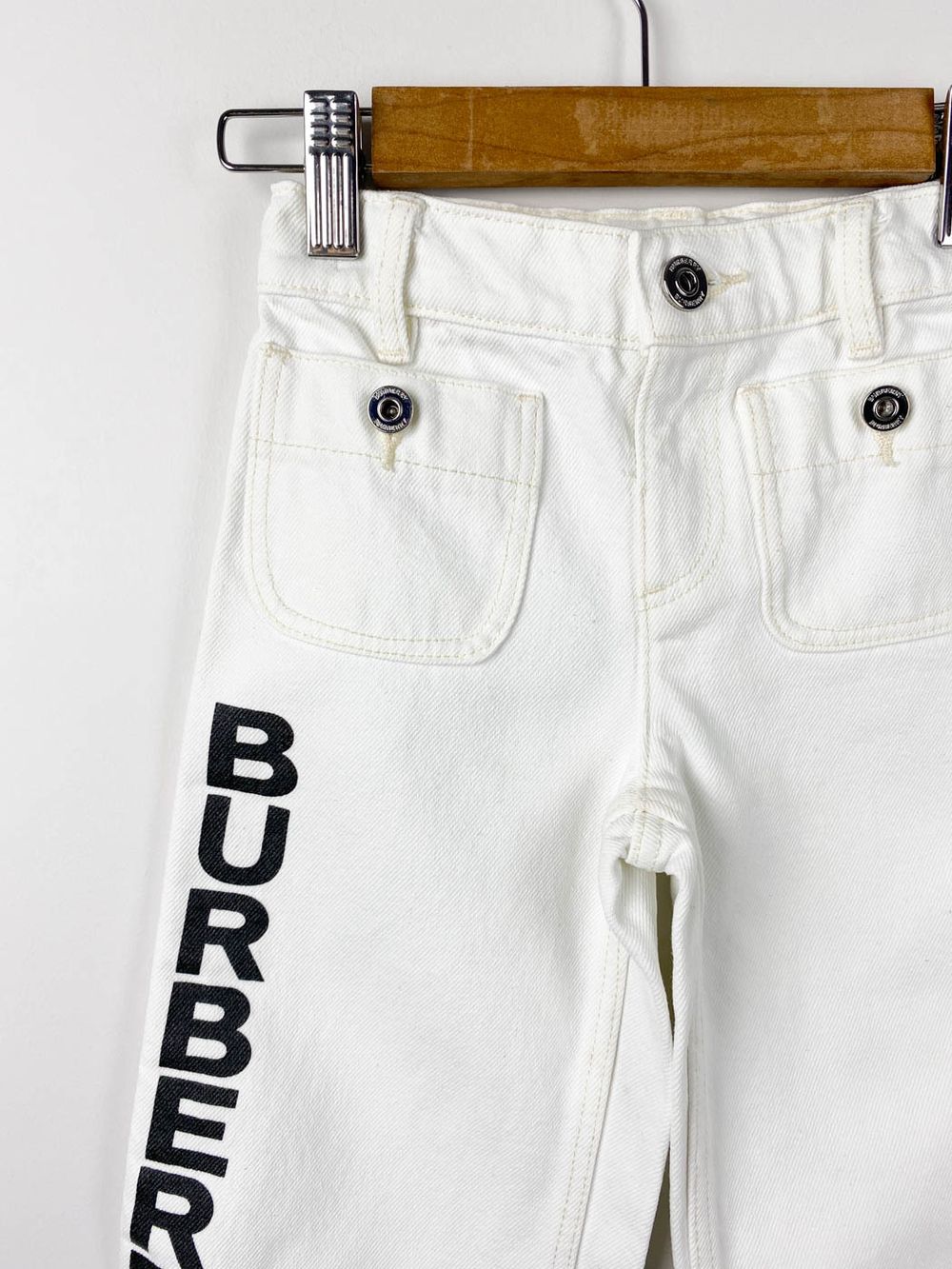 Джинсы Burberry