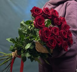 15 высоких роз