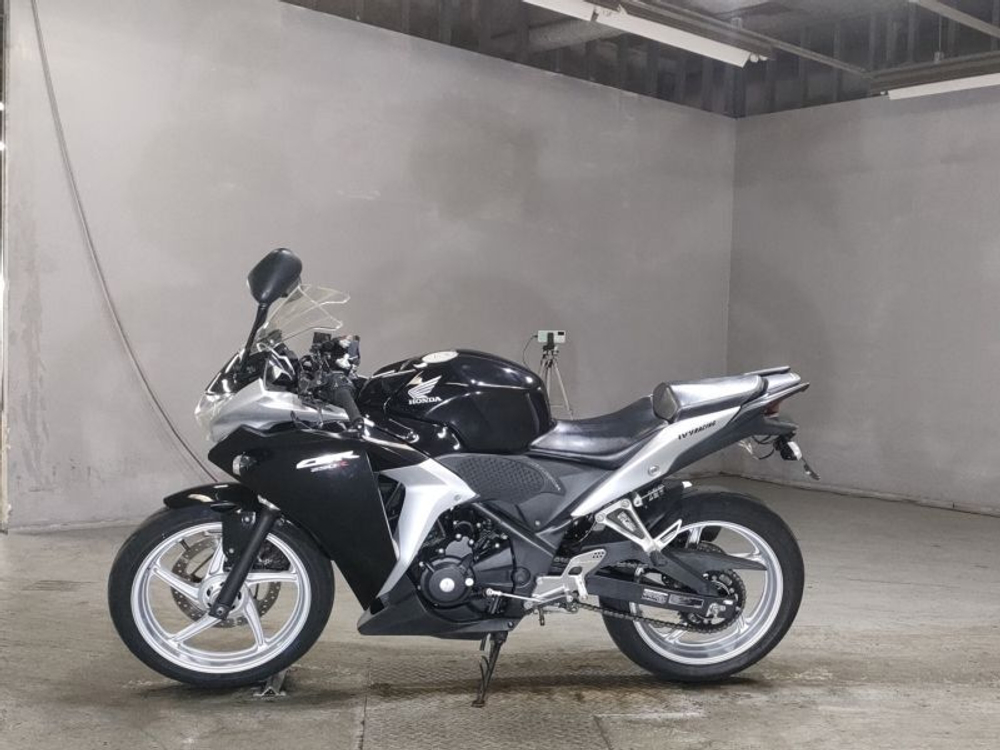 Honda CBR250R 042990