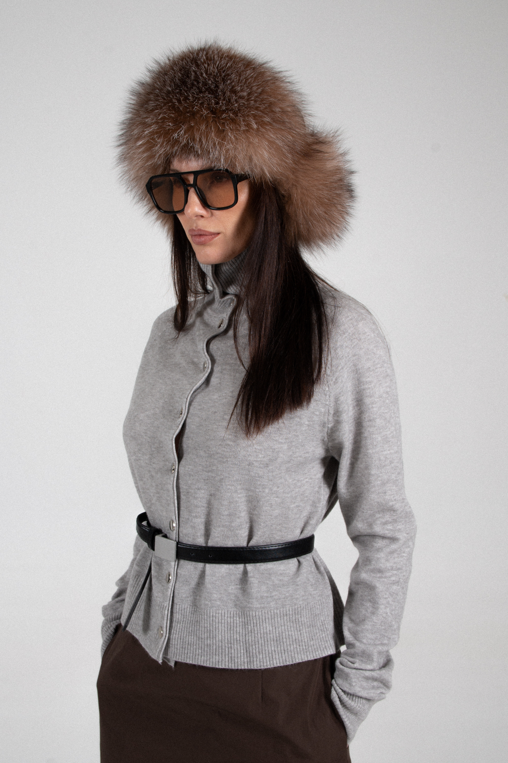 Джемпер с высоким воротом на кнопках