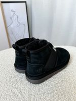 Зимние замшевые ботинки UGG, 33