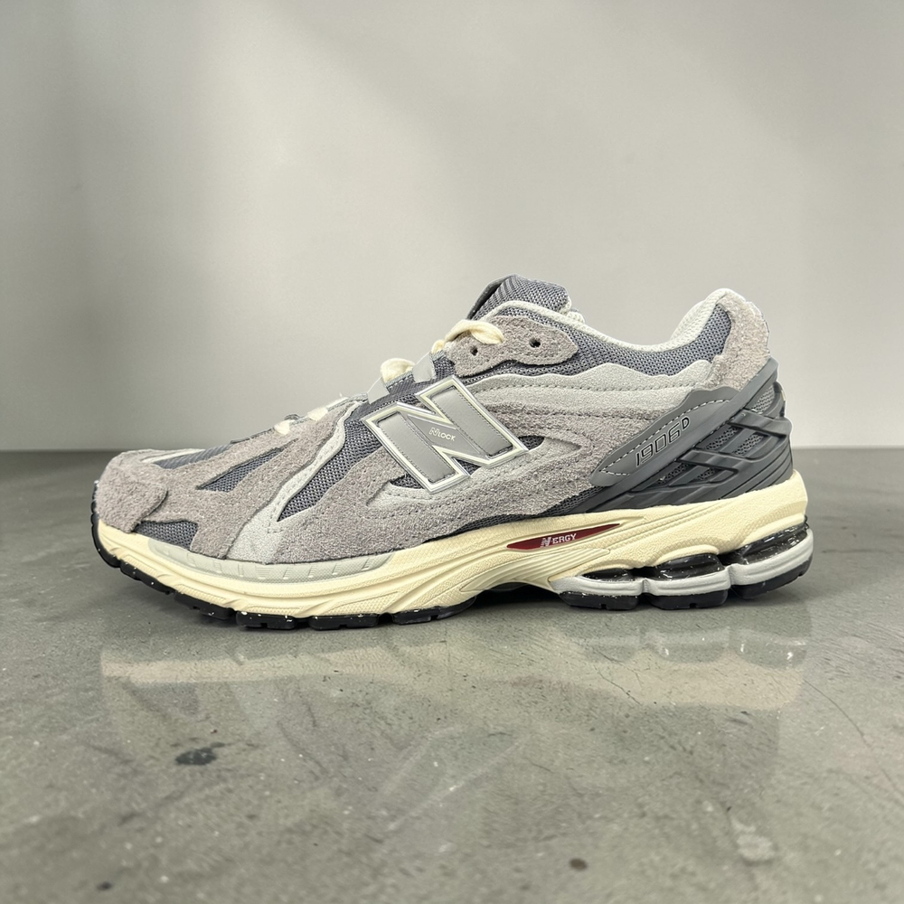 New Balance 1906D • Light Gray