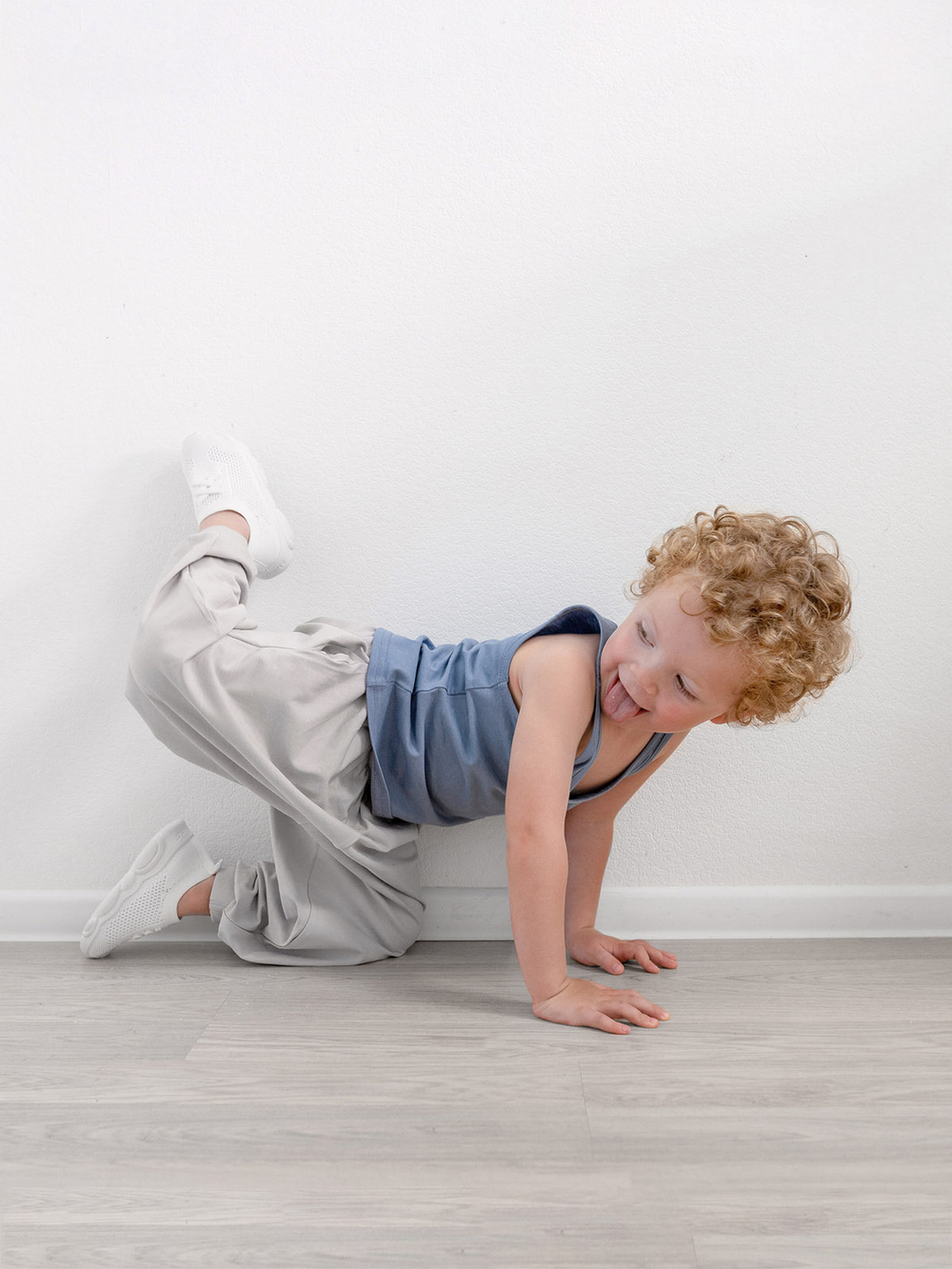 Майка унисекс Mjölk Blue Shadow, уценка