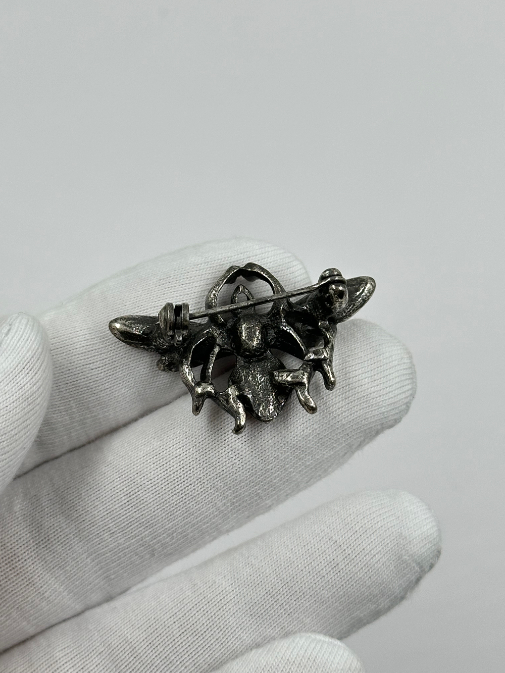 Брошь Пчела