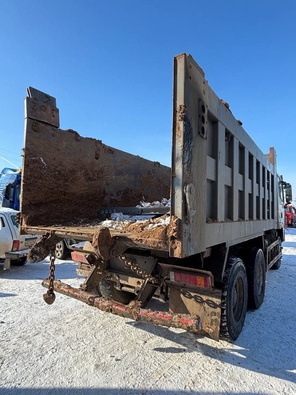 Shacman (Shaanxi) SX* 6x4 Самосвал SX32586V384 (Дизельный, 11,6 л, 423 л.с., МТ)