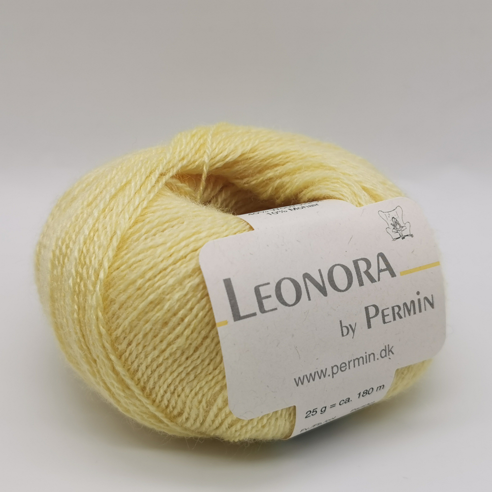 Пряжа для вязания Leonora 880401, 50% шелк, 40% шерсть, 10% мохер (25г 180м Дания)