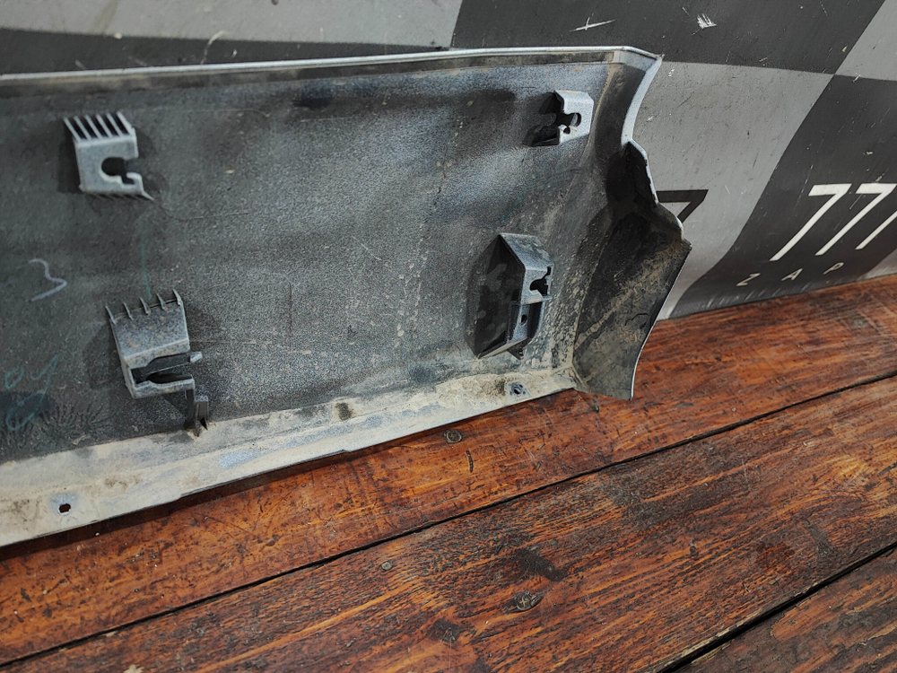 Накладка двери задней правой Toyota Highlander 4 (U70) 19-нв Б/У Оригинал 757410E100