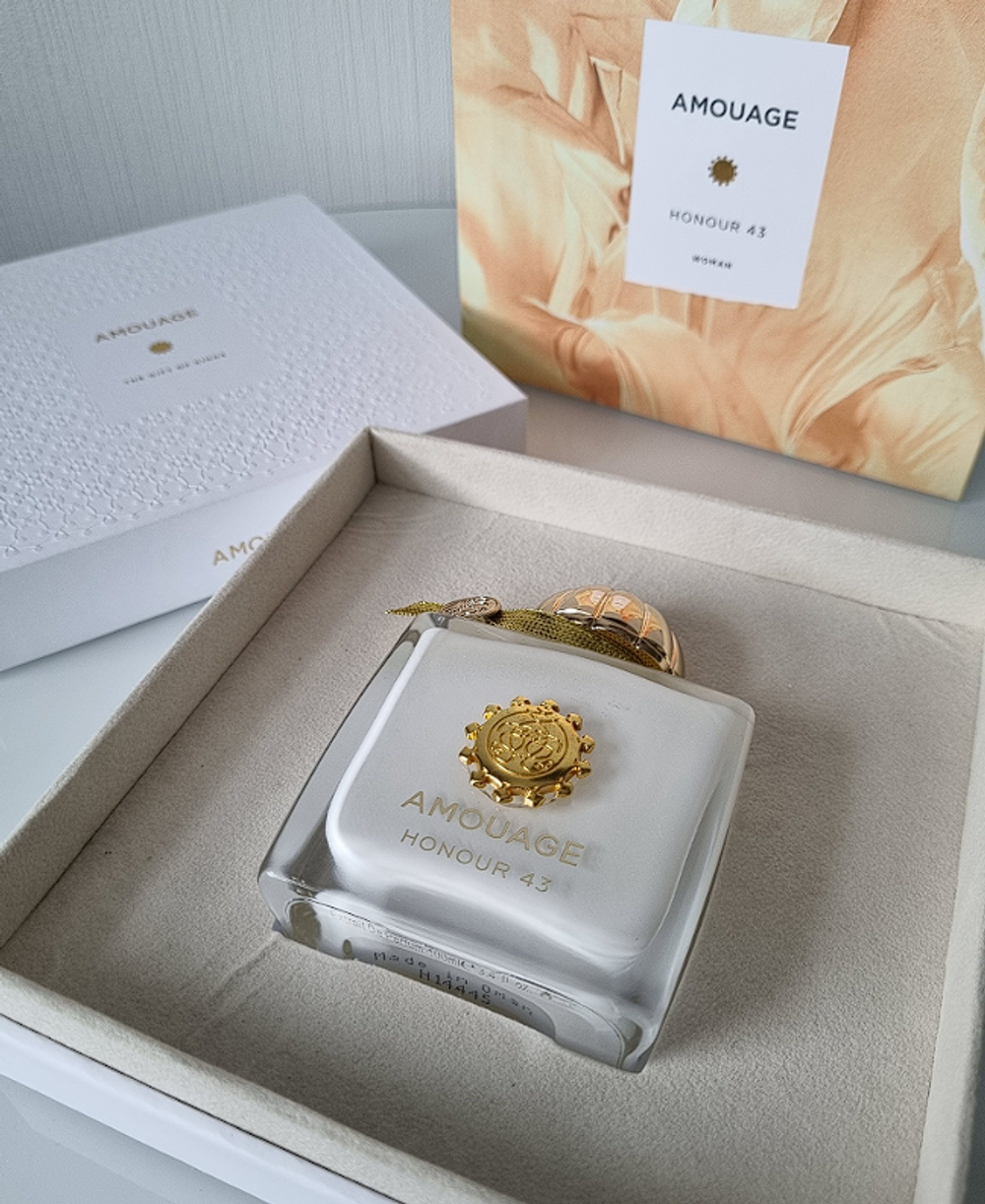 Amouage Honour 43 Woman 100 ml (Коробка парфюма без слюды, парфюм новый, распаковка для фото)