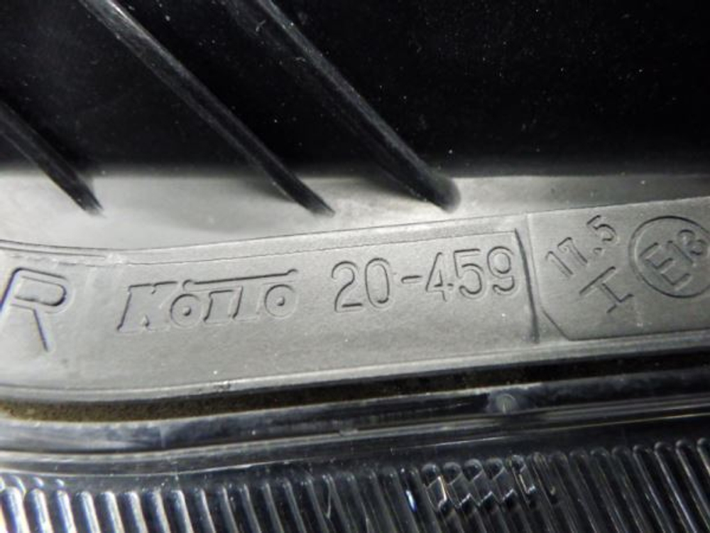 фара правая Toyota Allion NZT260 ZRT265 20-459