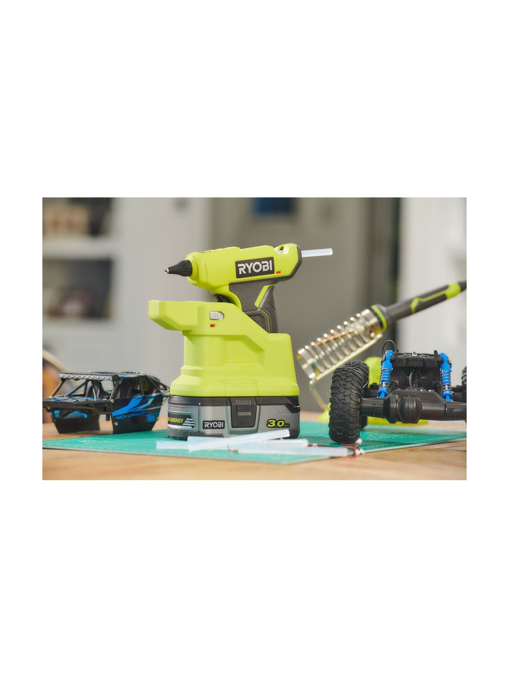 Клеевой пистолет Ryobi ONE+ 18В RGLM18-0 5133005001