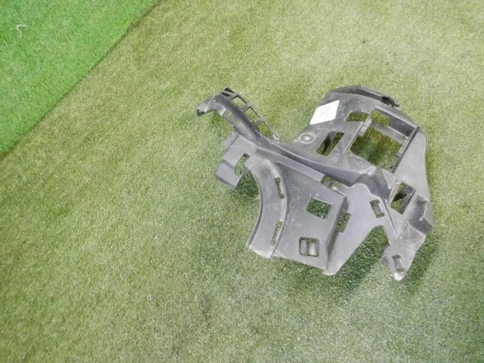 Кронштейн переднего бампера левый Mercedes S W222 (2013-2017)