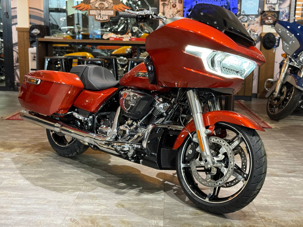 Harley-Davidson ROAD GLIDE 2024 (Whiskey Fire/Chrome)