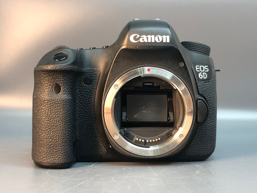Canon 6D 122126 Кадров, резинка у колеса режимов отклеивается