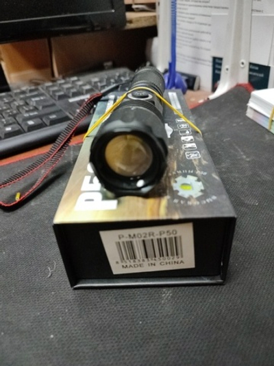 Фонарь кит. ZOOM ПОИСК РУЧНОЙ P-870