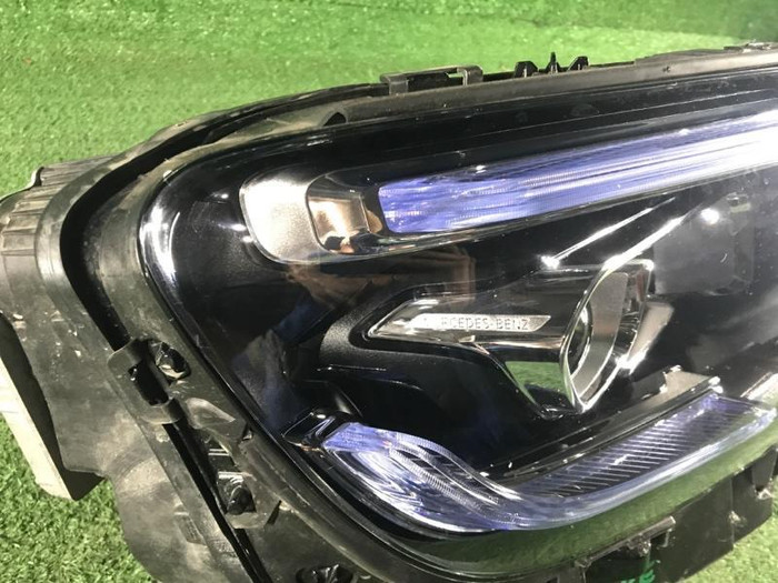 Фара правая Mercedes GLB X247 (2019-2023) LED