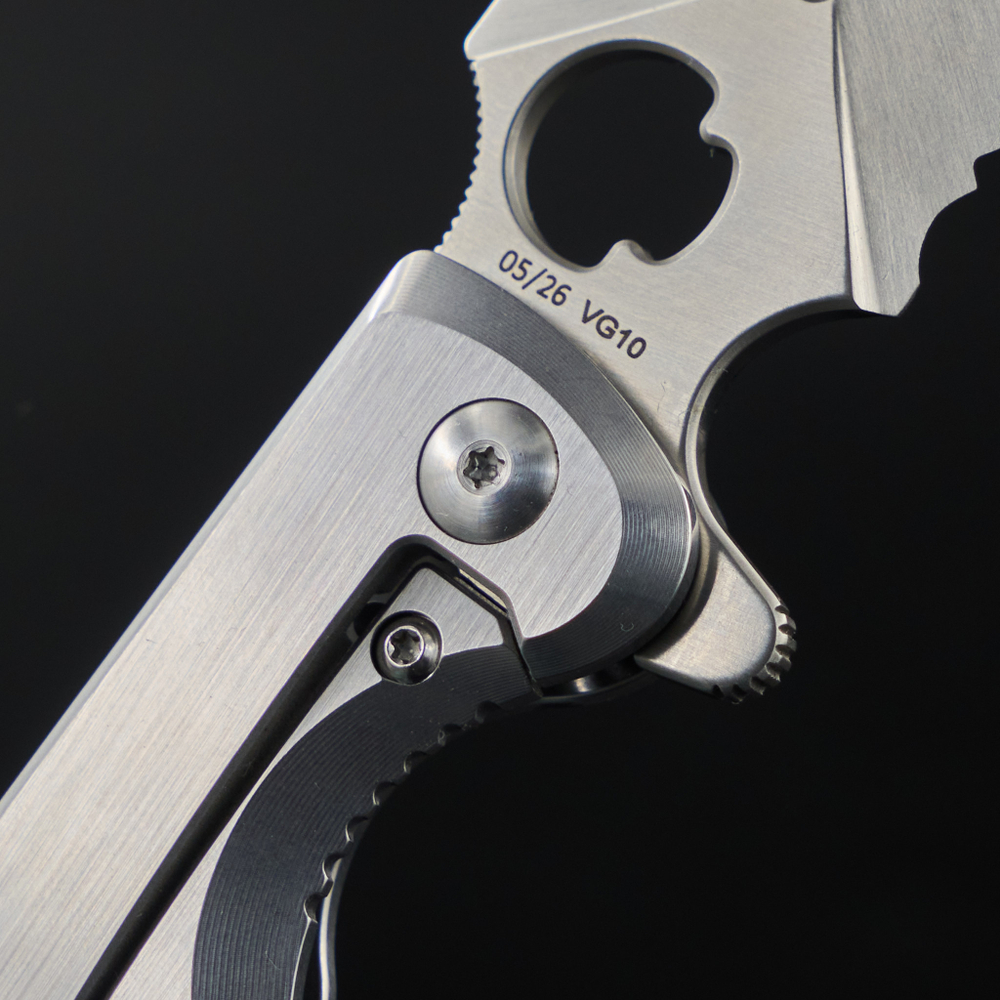 Нож складной Daggerr Arrow Framelock Satin Serrated VG10