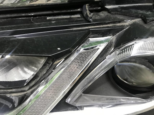 Битая Фара левая Toyota Camry xv70 (2017-н.в.) LED