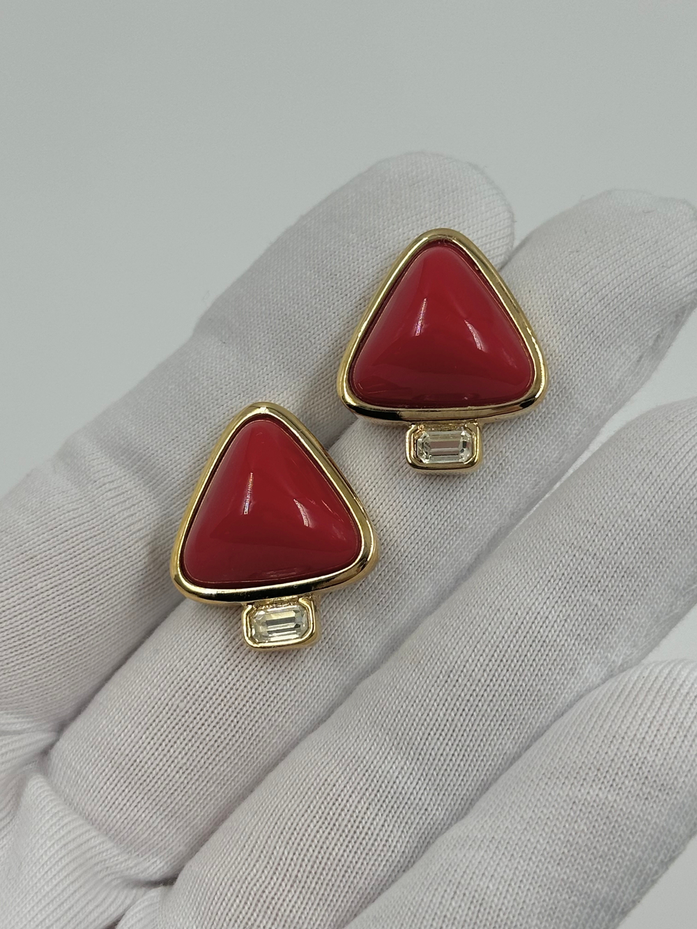 Серьги с красными вставками Givenchy