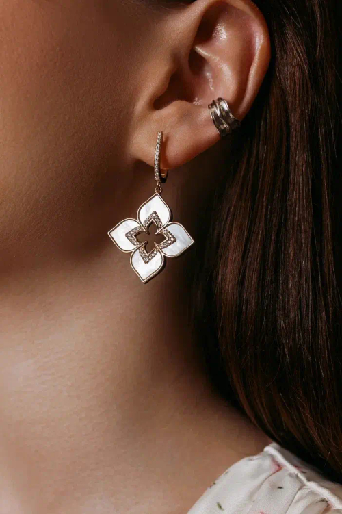 Серьги "TRUE FLOWERS" динамичные в золочении