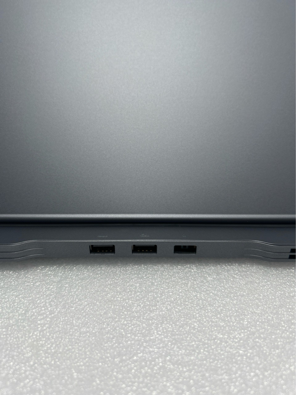 Ноутбук Lenovo Legion S7 15IMH5 (82BC003ERU) 15.6 " /Intel Core i7 10875H/RAM 32 GB/SSD 1024 GB/RTX 2060 MAX Q 6Gb/1920x1080/IPS/144Hz/Подсветка кл-ры: LED/серый. Состояние: B1