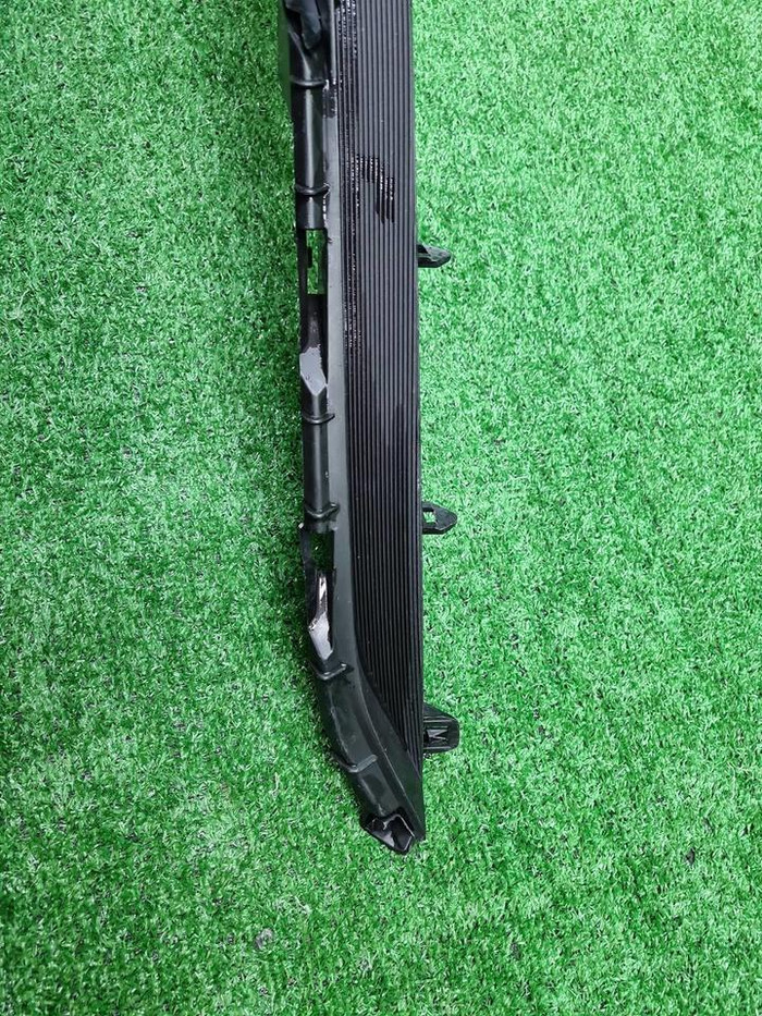 Накладка переднего бампера правая Lexus RX 4 19-22