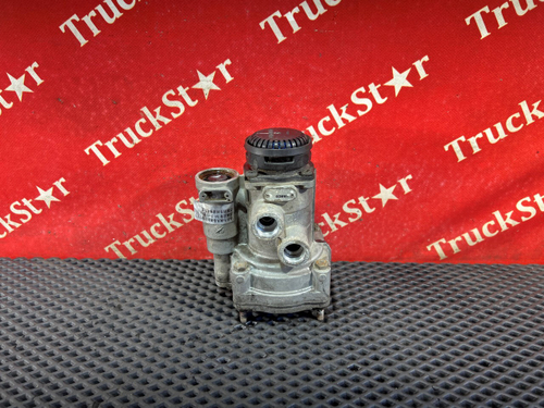 Кран управления тормозами прицепа 2023г.