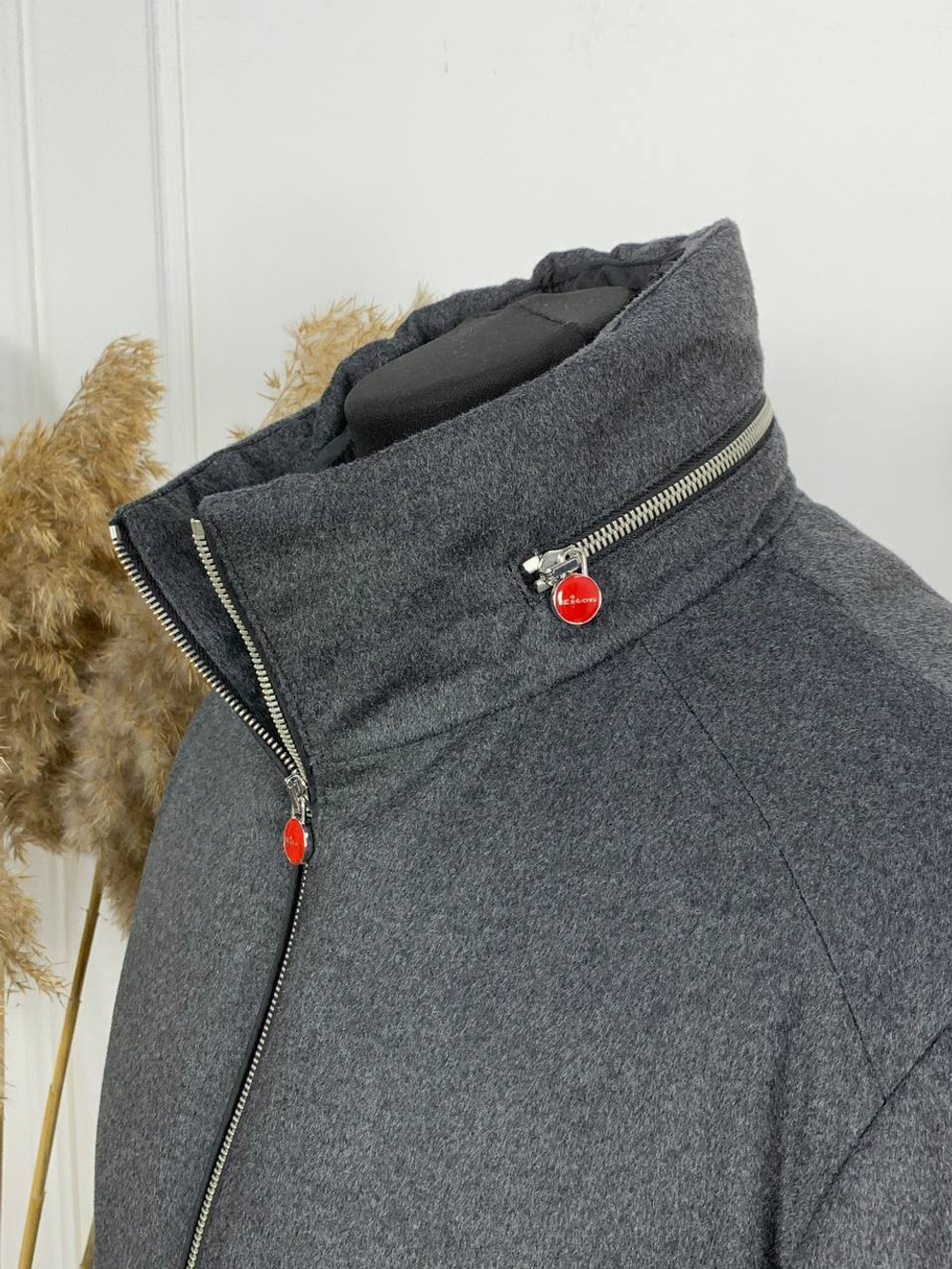 Пуховик Kiton