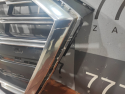 Решетка радиатора Audi A8 (D5) 17-21 Б/У Оригинал 4N0853651L