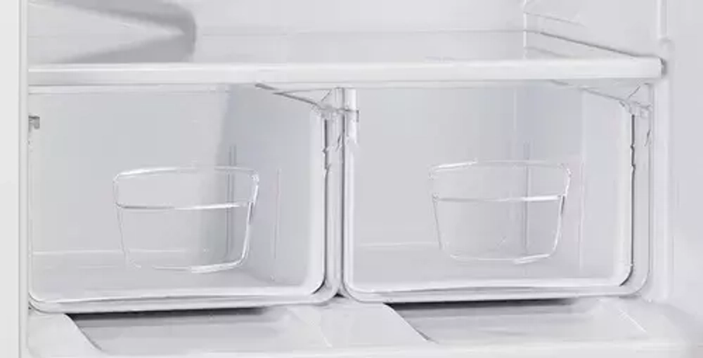 Холодильник Indesit ES 18