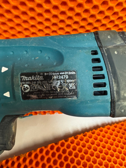 Перфоратор Makita HR2470