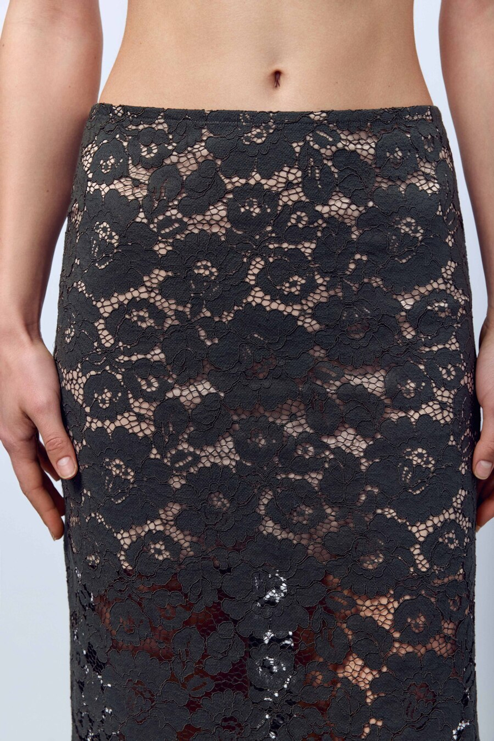 Юбка-макси из кружева