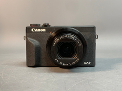 Canon G7X Mark III