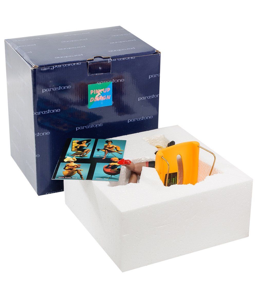 pr-PU03 Статуэтка «Лола» Стэфана Эметта (Pin-up Parastone)