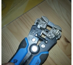 КВТ Инструмент для снятия изоляции WS-07 61670