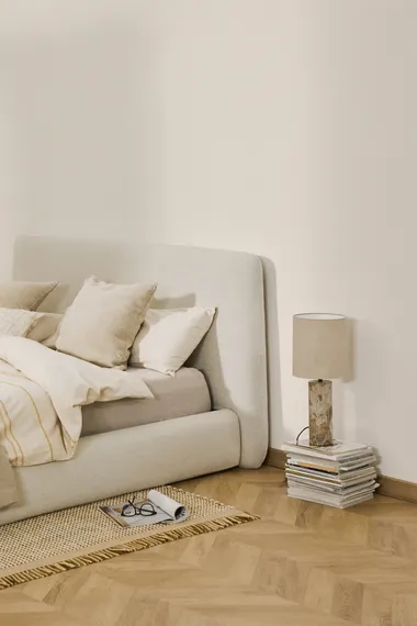 Кровать Martina со съемным чехлом из шенилла цвета экрю 160 x 200