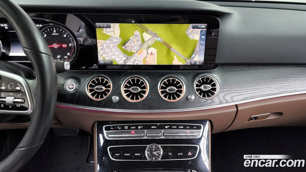 Mercedes-Benz E-Class W213 E220d Avangarde (06.2020)