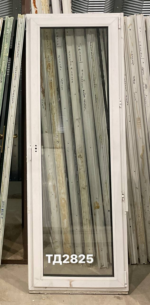 Дверь балконная пластиковая Б/У 209(в) х 74(ш)