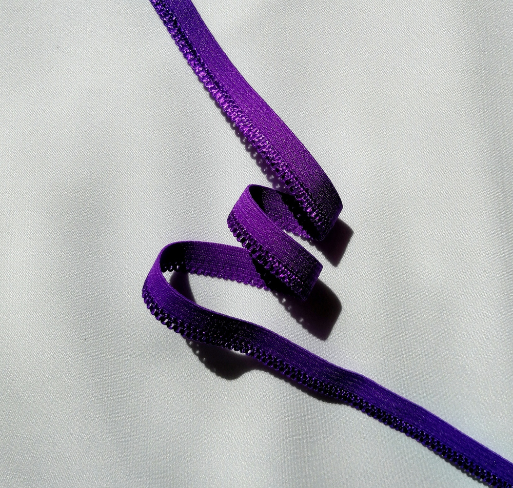 Ажурная тонкая резинка фиолетовый неон 10 мм