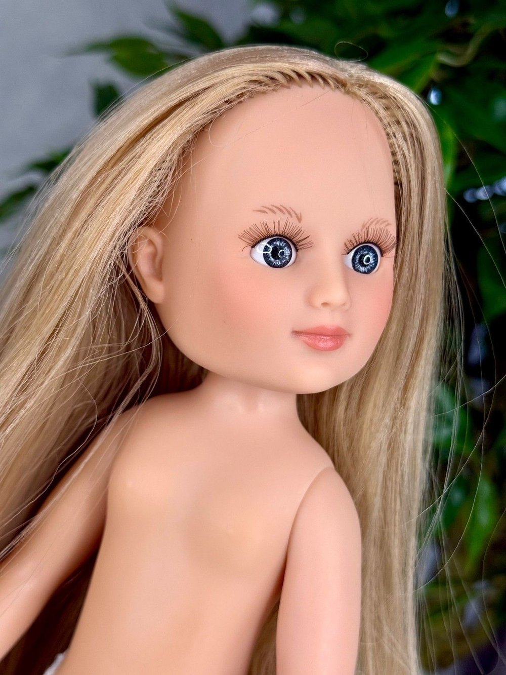 Кукла для девочки виниловая 34см Лесли без одежды (1440W1)