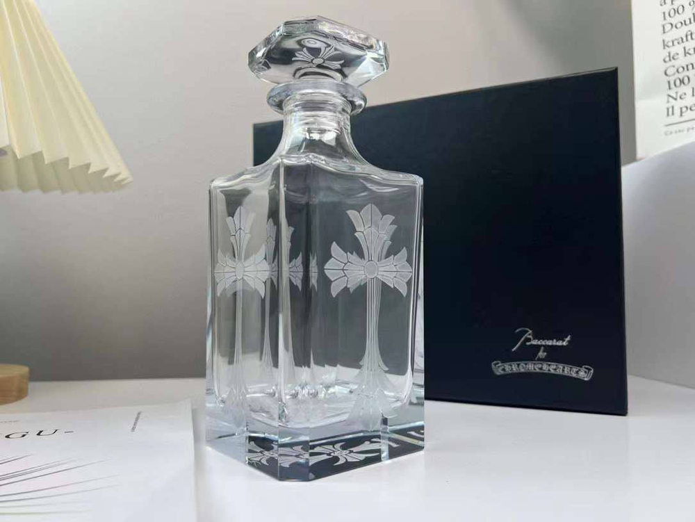 Графин Chrome Hearts 21 см