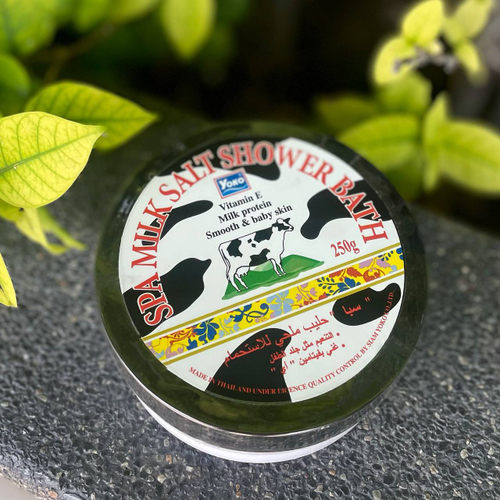 Солевой скраб для тела с молоком Spa Milk Salt Shower Bath Yoko