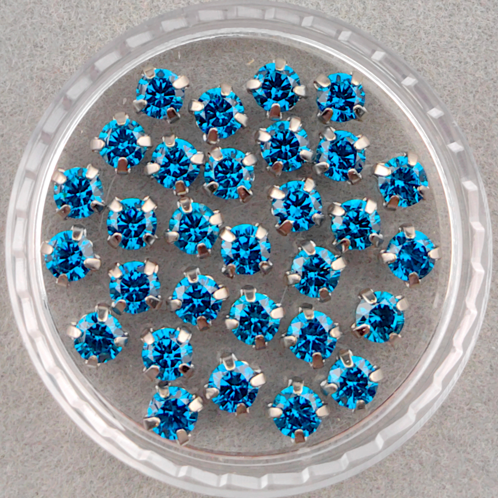 Фианиты шатоны в оправах, лазурный/платина