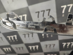 Накладка решетки радиатора Mercedes V (W447) 14-нв Б/У Оригинал A4478880800