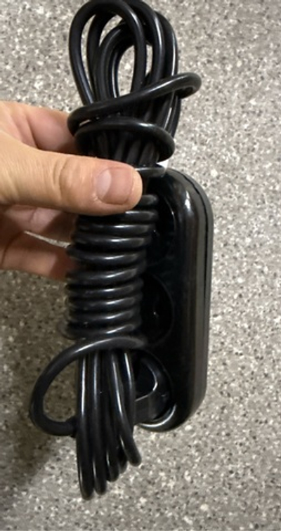 Удлинитель черный 5 м