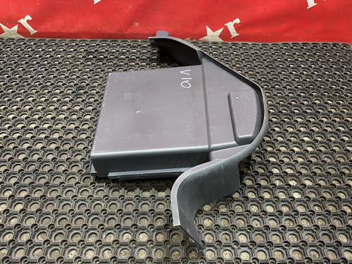 Бардачок центральной консоли