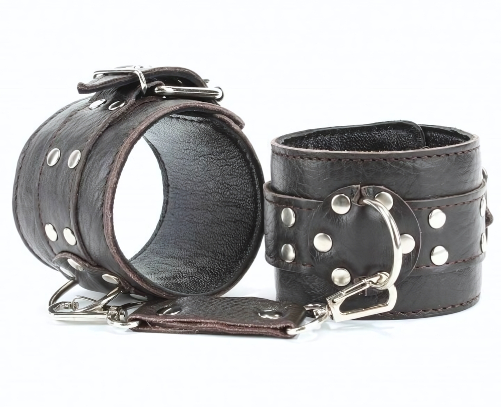 Коричневые оковы из мягкой кожи (Цвет: коричневый)