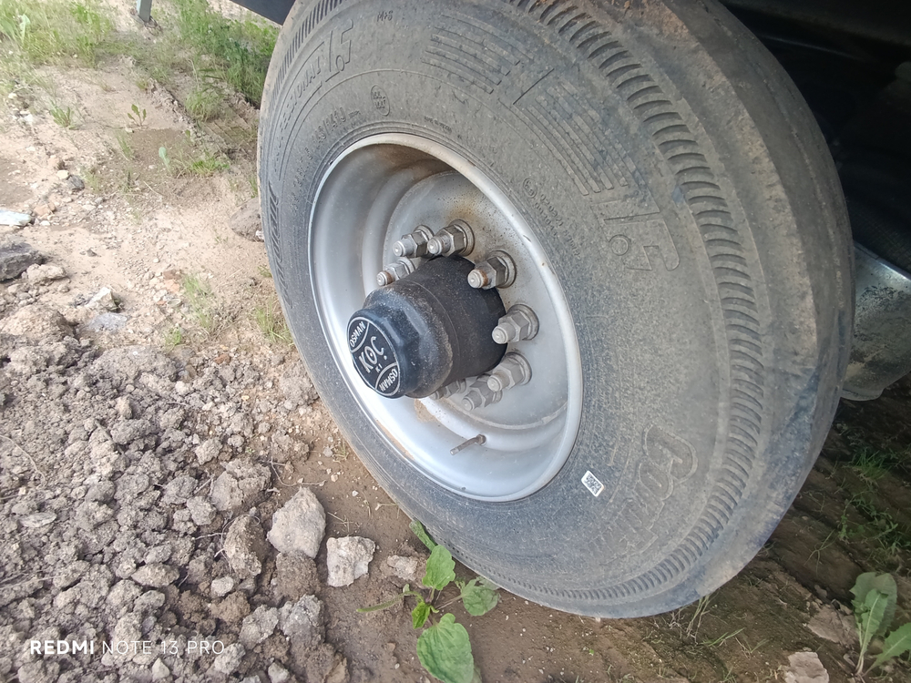 СПЕЦМАШ 8490* Прицеп шторный 8490Т1