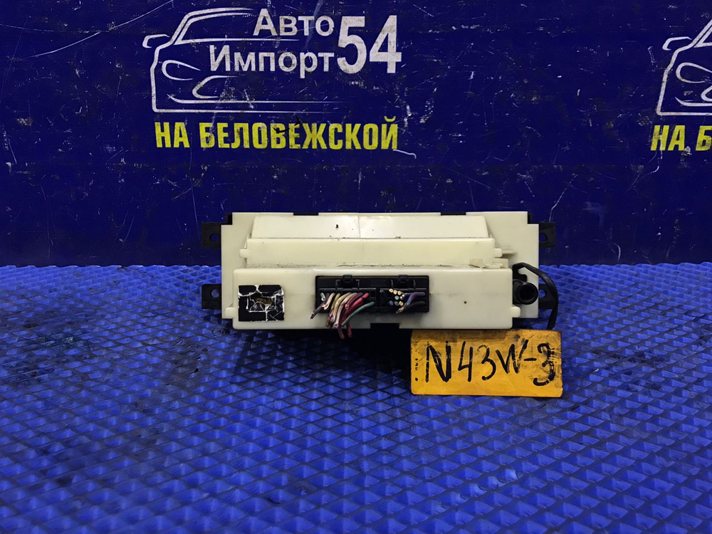 Блок управления климат-контролем MITSUBISHI CHARIOT 1994