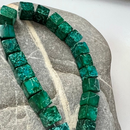 Яшма. Камни для изделий на заказ. Цена зависит от вида заказанного изделия